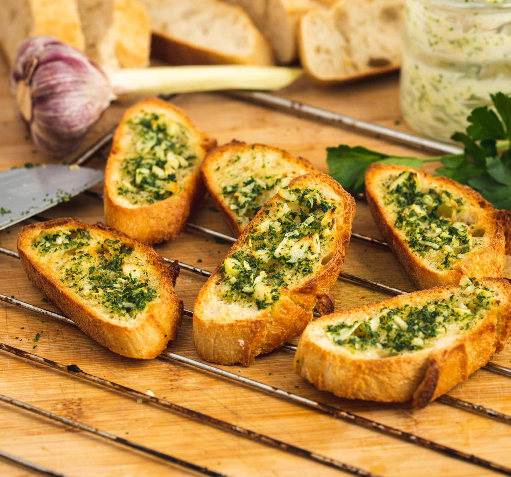 Pain à l'ail et mozzarella